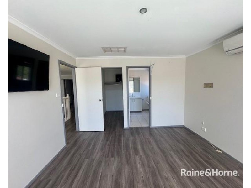 59 Delbridge Drive, Sydenham VIC 3037