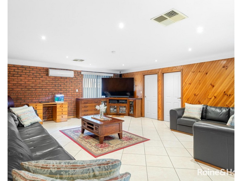22 Fosters Road, Keilor Park VIC 3042