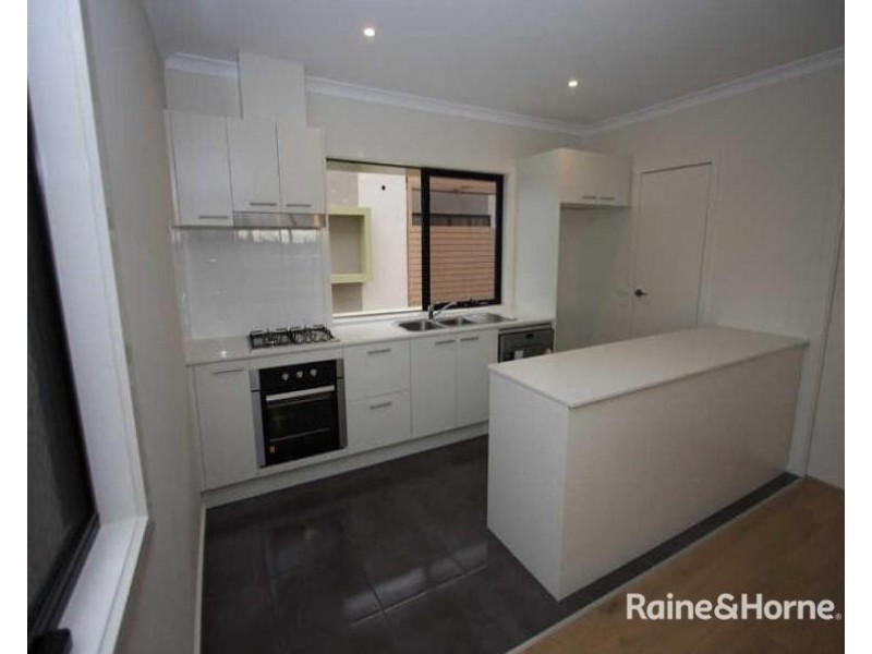 1/27 Turva Avenue, Tarneit VIC 3029