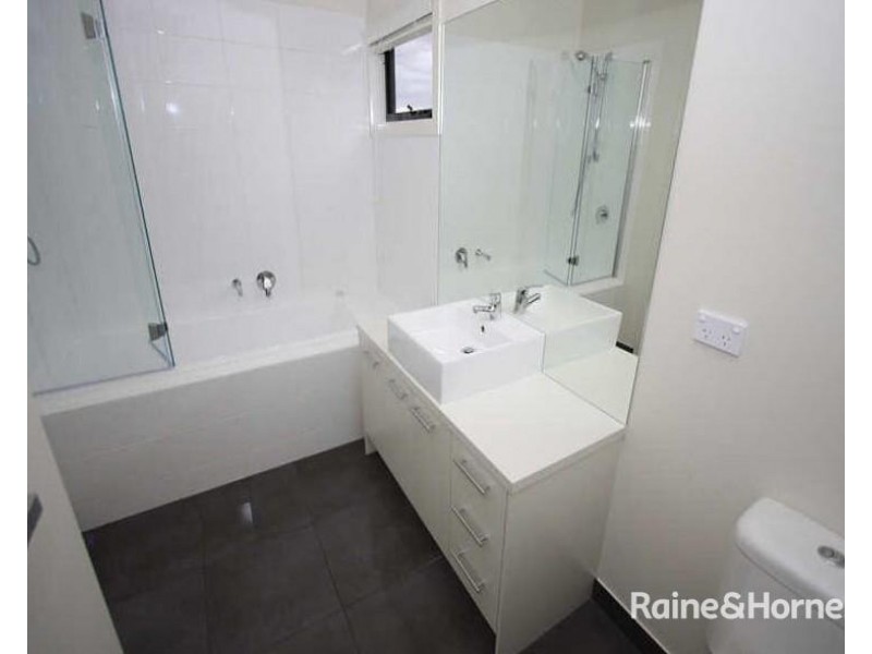 1/27 Turva Avenue, Tarneit VIC 3029