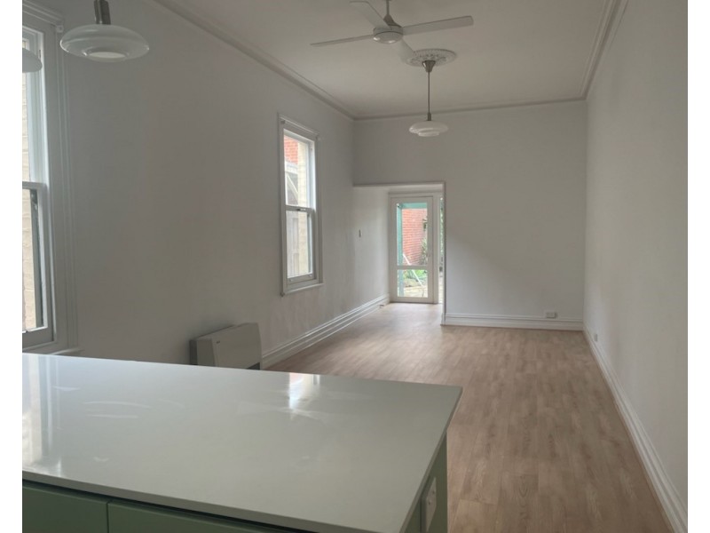 71 St Leonards Road, Ascot Vale VIC 3032