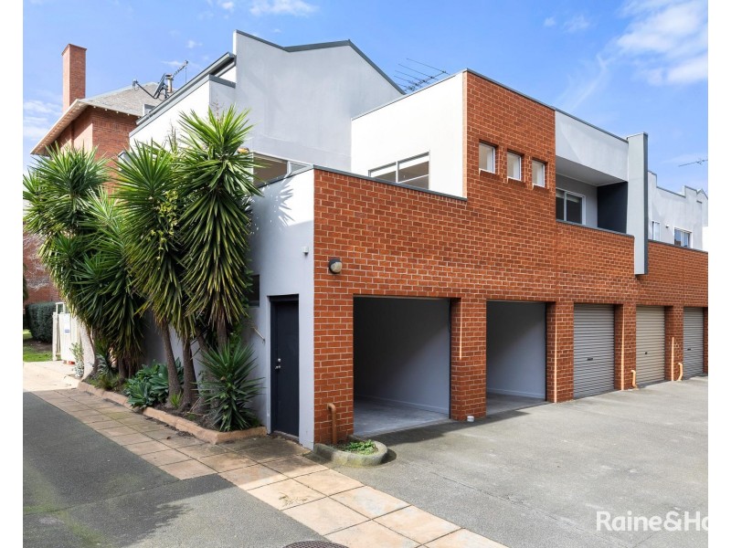 8 Gatehouse Place, Maribyrnong VIC 3032