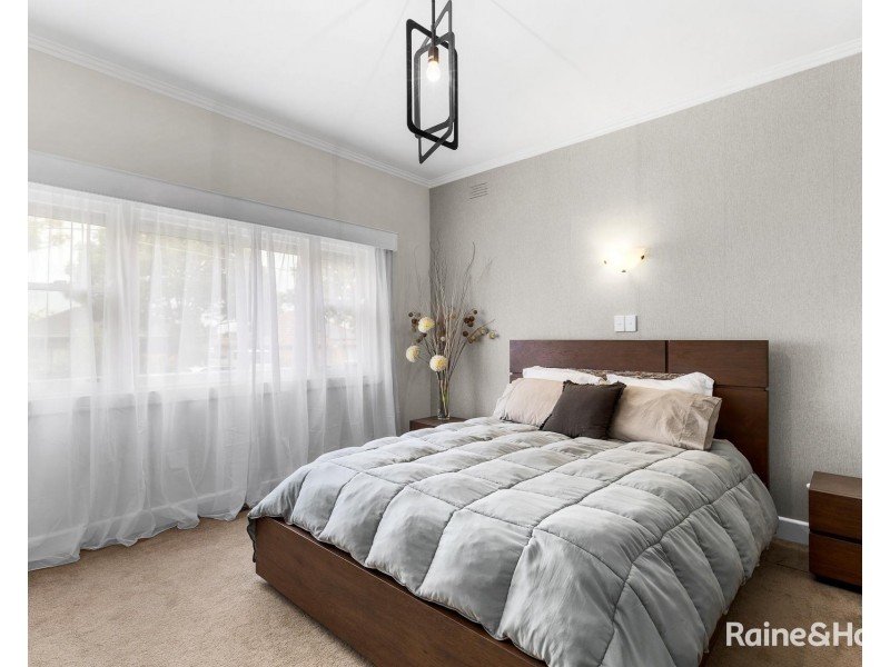 56 Locksley Avenue, Reservoir VIC 3073