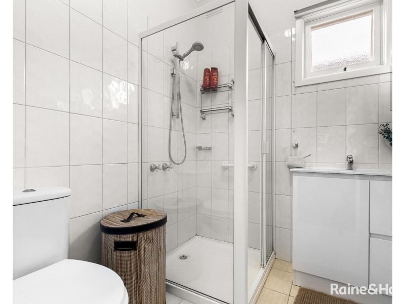 56 Locksley Avenue, Reservoir VIC 3073