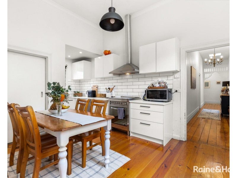 10 Newsom Street, Ascot Vale VIC 3032
