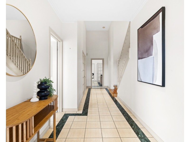 6 Joanne Court, Epping VIC 3076