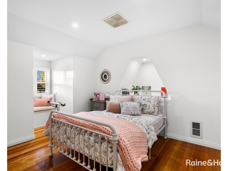1/13 Henshall Road, Strathmore VIC 3041