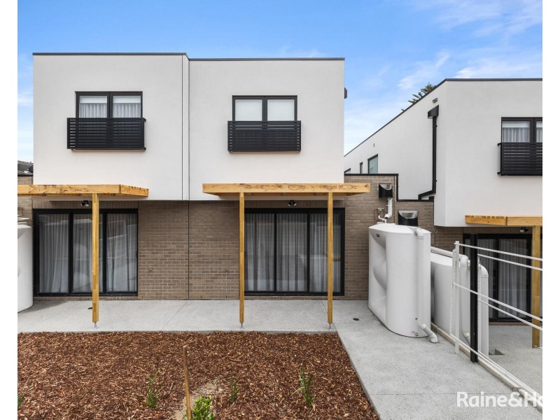 2/25 Pearl Street, Niddrie VIC 3042