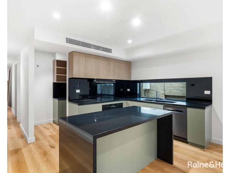 2/25 Pearl Street, Niddrie VIC 3042