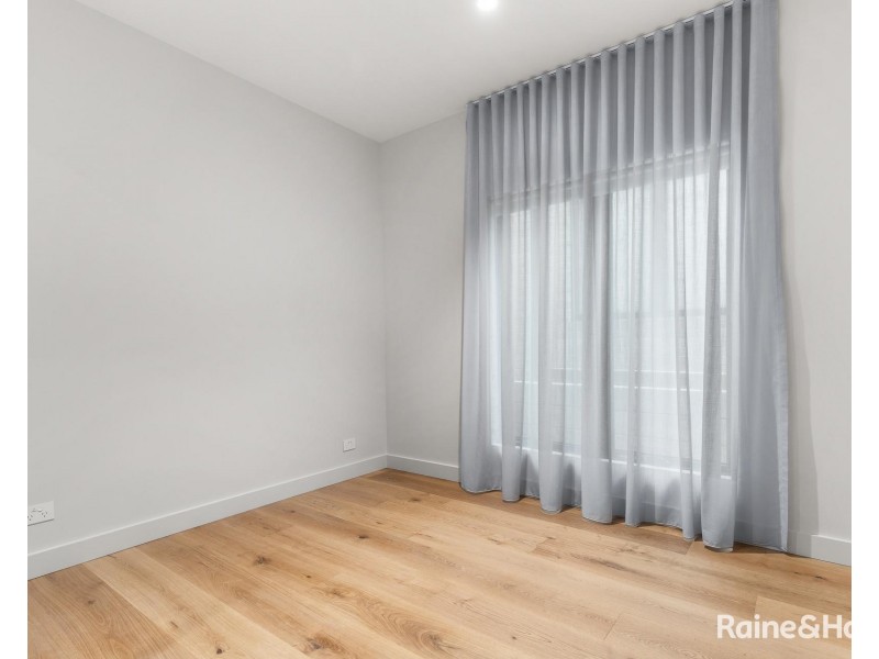 2/25 Pearl Street, Niddrie VIC 3042