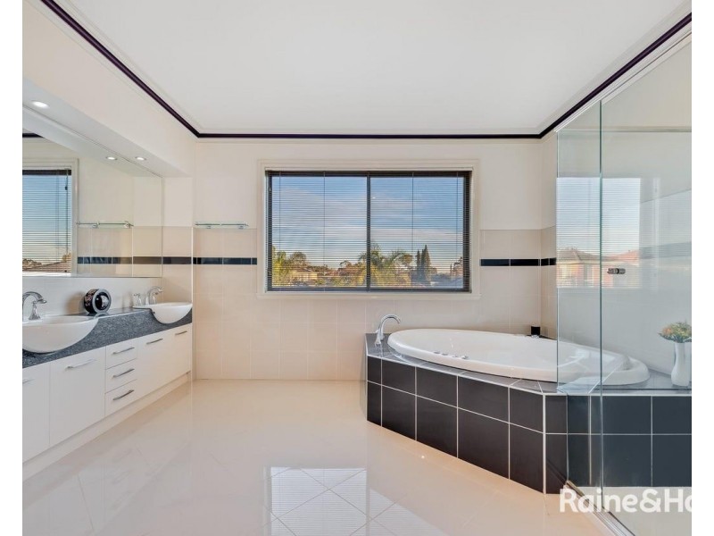 12 Harvest Way, Werribee VIC 3030