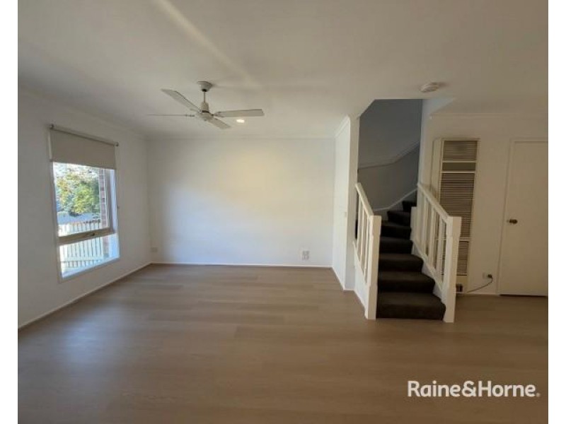 12 Halford Lane, Kensington VIC 3031