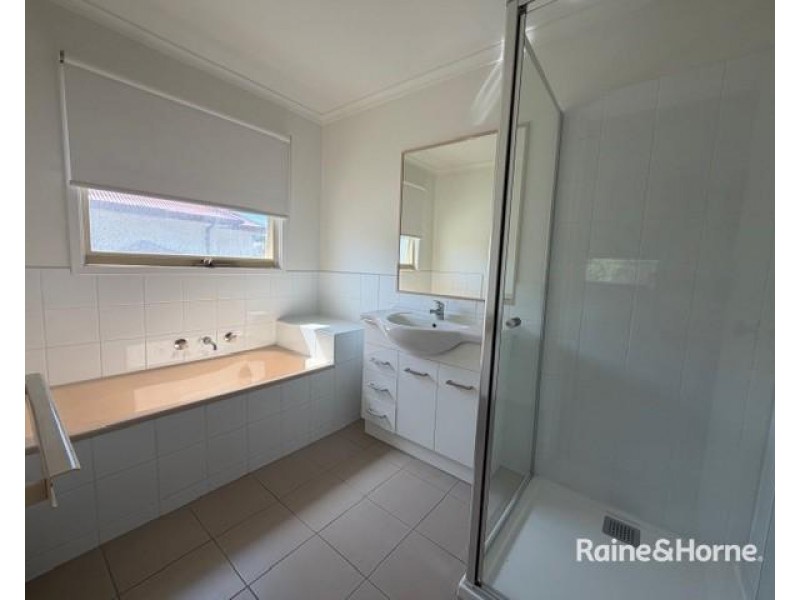 12 Halford Lane, Kensington VIC 3031