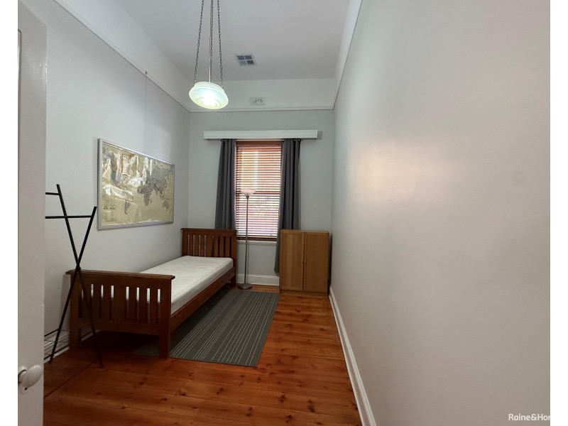 34 Grosvenor Street, Moonee Ponds VIC 3039