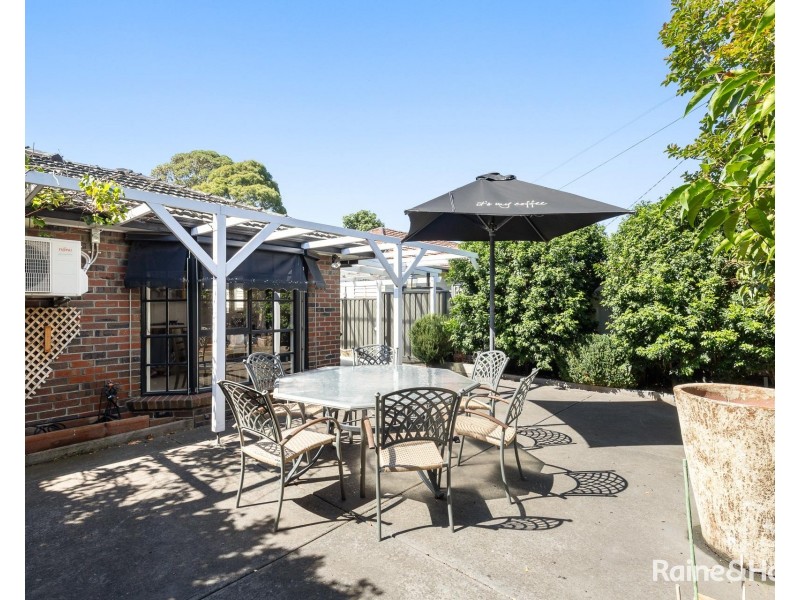 1/44 Cooper Street, Essendon VIC 3040