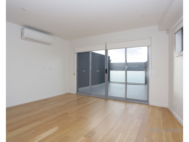 5/8 Hillside Crescent, Maribyrnong VIC 3032