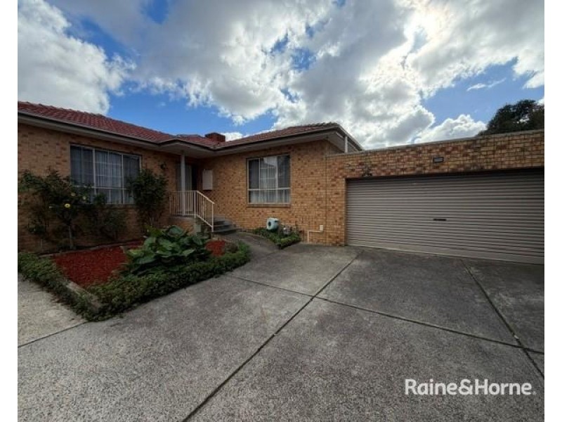 6b White Street, Reservoir VIC 3073
