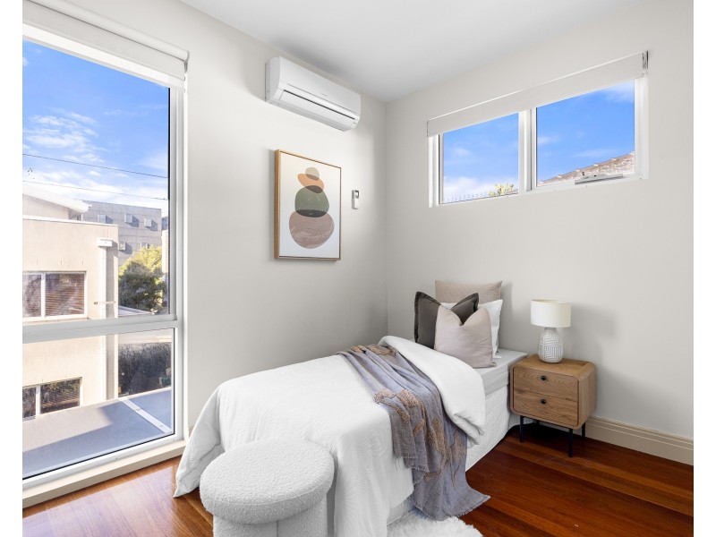 8 Sunset Place, Maribyrnong VIC 3032