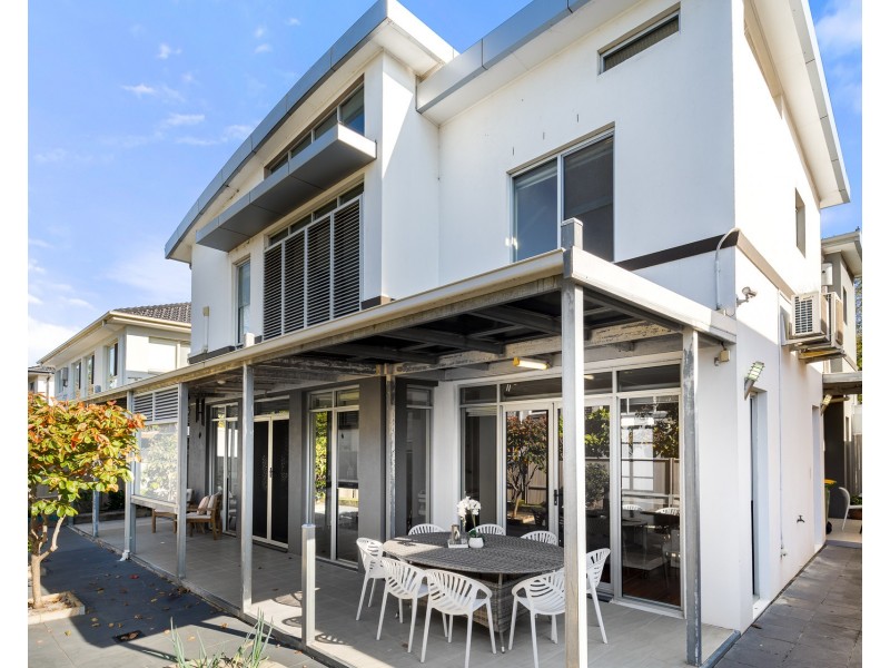 8 Sunset Place, Maribyrnong VIC 3032