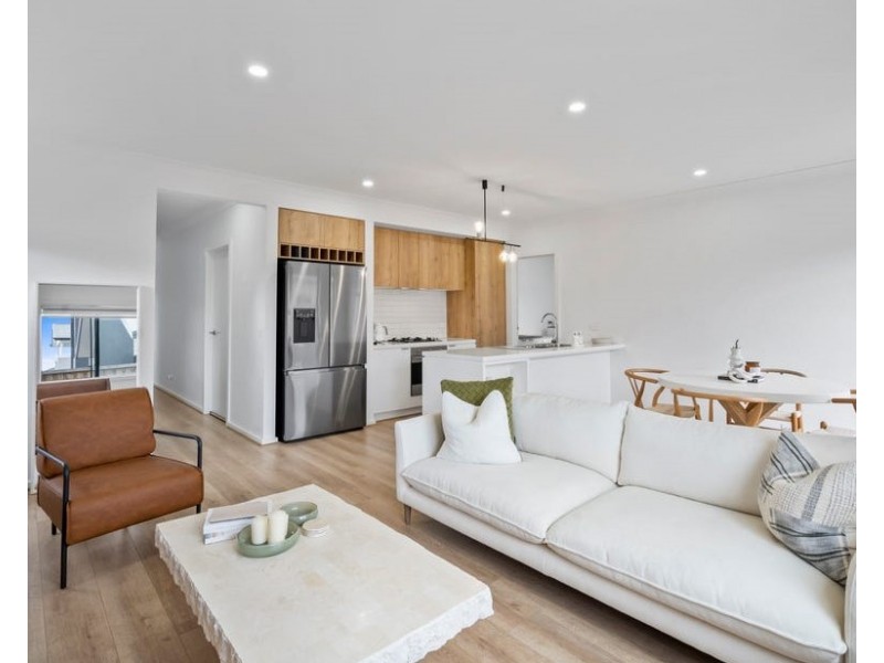 15 Arramont Road, Greenvale VIC 3059