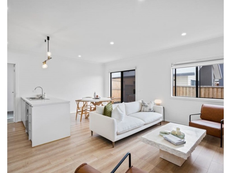 15 Arramont Road, Greenvale VIC 3059