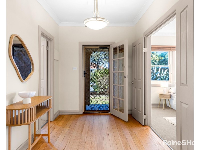 4 Burns Street, Maidstone VIC 3012