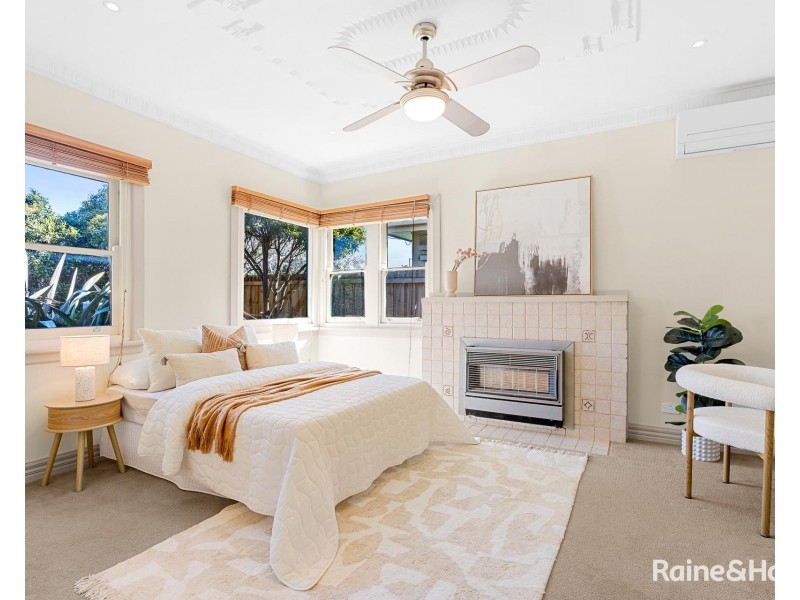 4 Burns Street, Maidstone VIC 3012