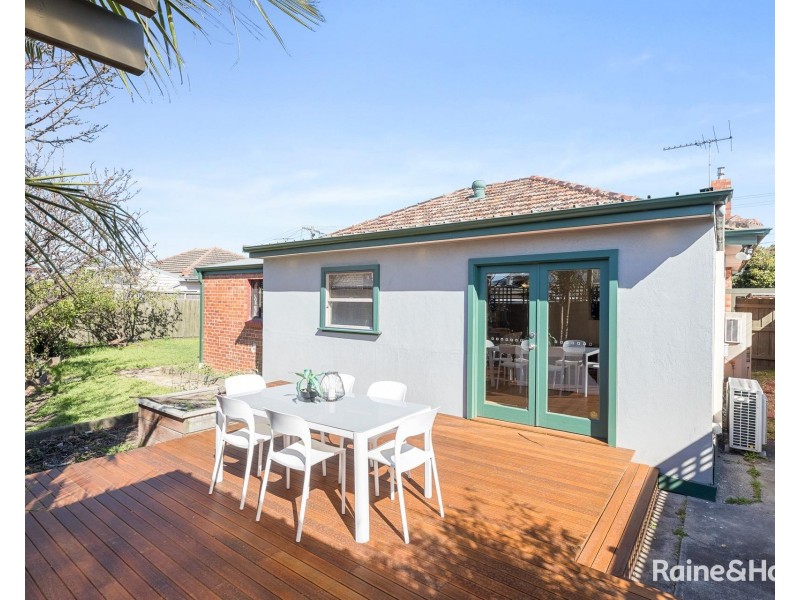 4 Burns Street, Maidstone VIC 3012