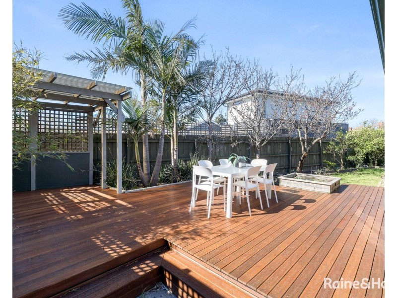 4 Burns Street, Maidstone VIC 3012
