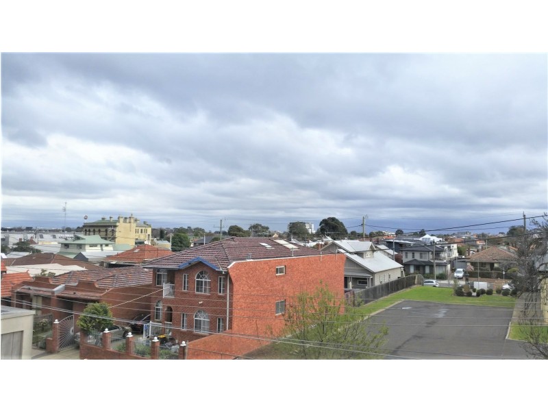 32 Ryan Street, Brunswick VIC 3056