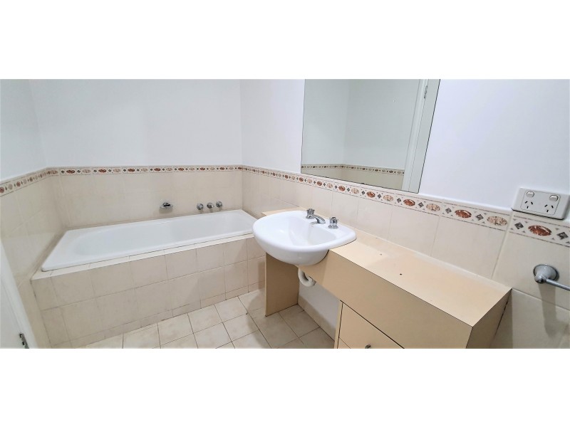 3/249 Drummond Street, Carlton VIC 3053