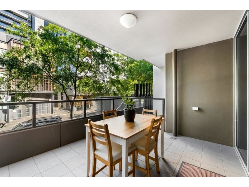 90 Geographe Street, Docklands VIC 3008