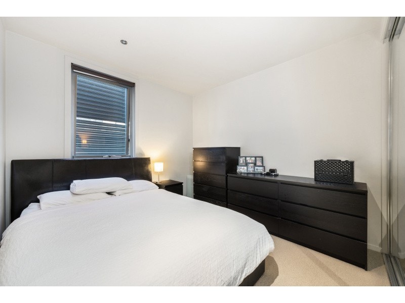 90 Geographe Street, Docklands VIC 3008