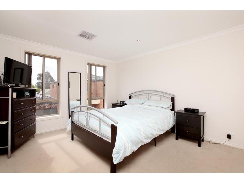 8/84 Hillcrest Drive, Westmeadows VIC 3049