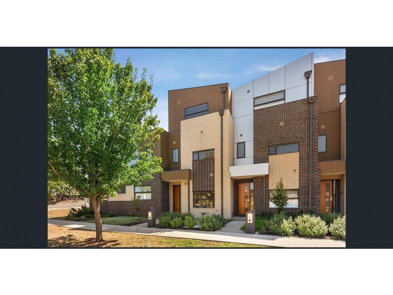 56 Collier Court, Strathmore Heights VIC 3041