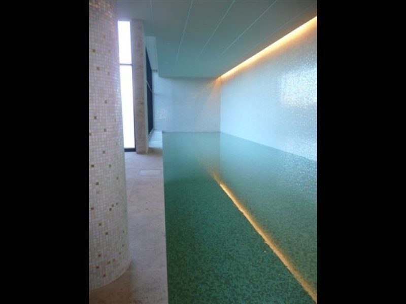 102/279 Wellington Parade South, East Melbourne VIC 3002