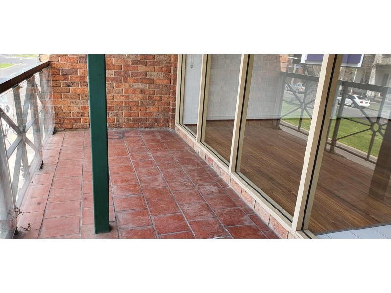 1/249 Drummond Street, Carlton VIC 3053