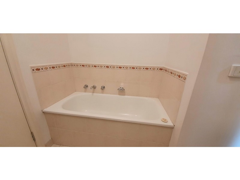 1/249 Drummond Street, Carlton VIC 3053