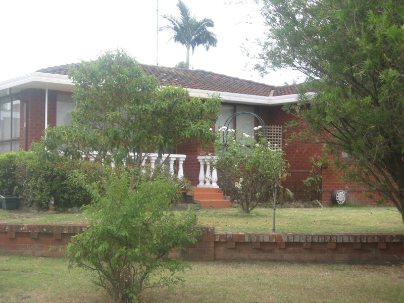 12 Bega Street, Pendle Hill NSW 2145