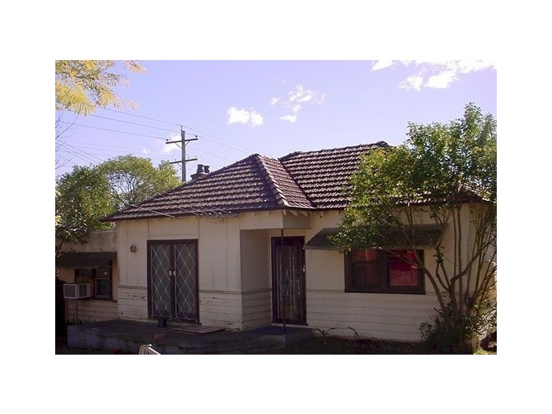 2/2 Bando Road, Girraween NSW 2145