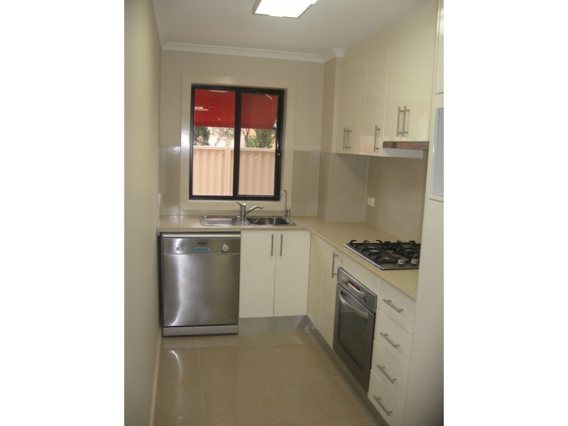 2/49-55 Beamish Road, Northmead NSW 2152