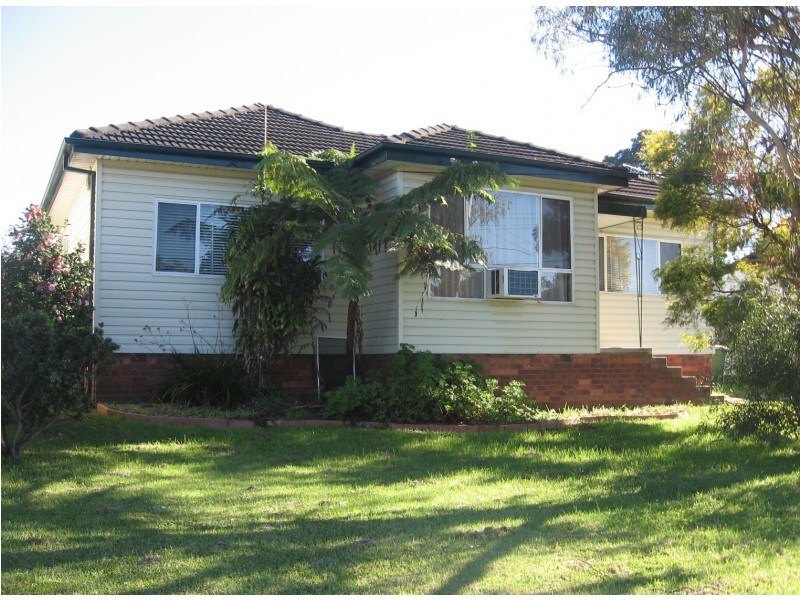 2 Nulang Street, Old Toongabbie NSW 2146