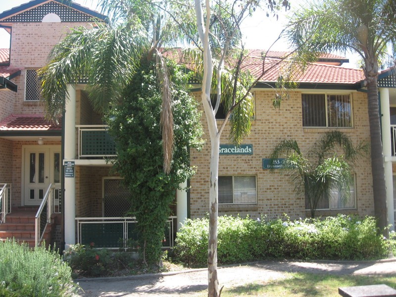 17 253-255 Dunmore St, Pendle Hill NSW 2145