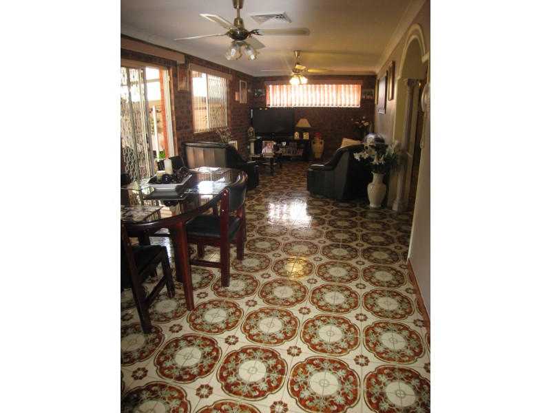 7 Hazel Street, Girraween NSW 2145