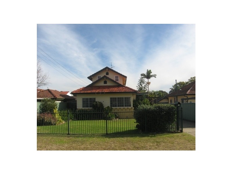 14 Rose Street, Pendle Hill NSW 2145