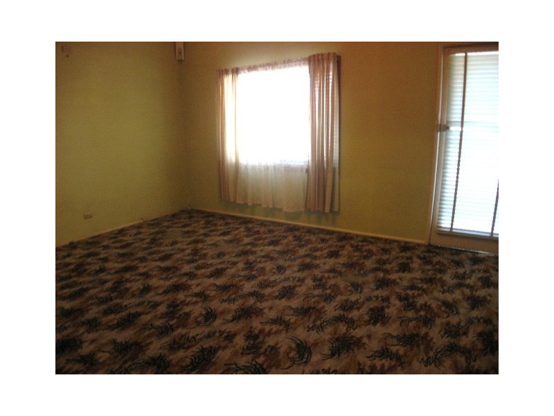 21 Priddle Street, Westmead NSW 2145