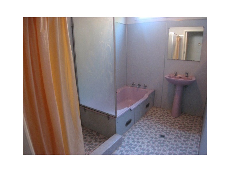 21 Priddle Street, Westmead NSW 2145