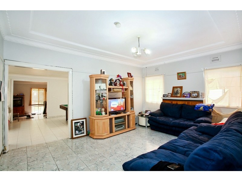 29a Oatlands Street, Wentworthville NSW 2145