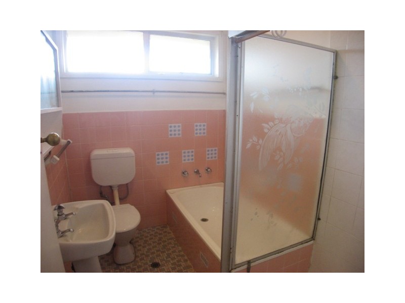 44 Gregory St, Greystanes NSW 2145