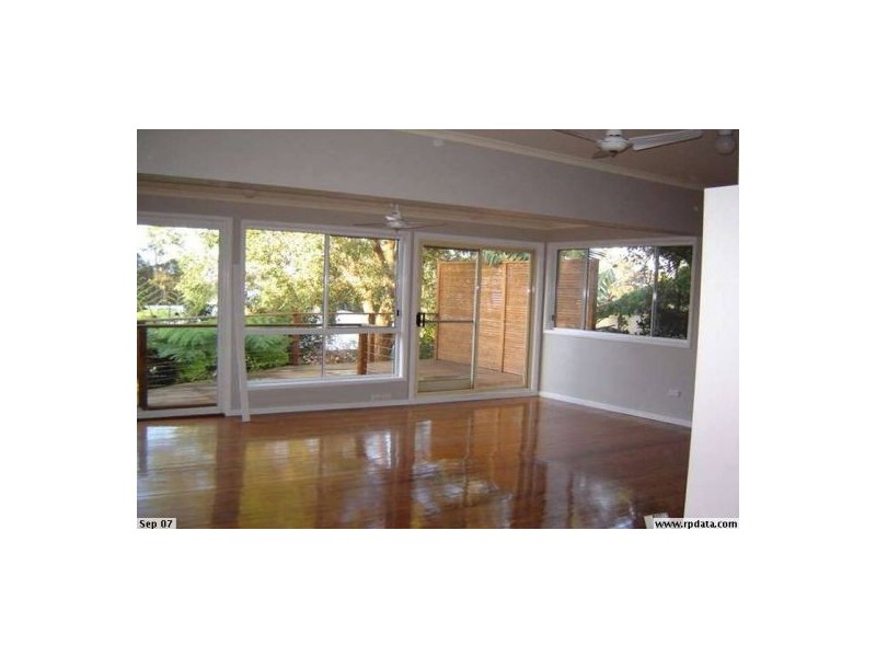 27 Trelawney Street, Killarney Vale NSW 2261